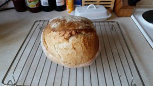 Rita Balint -kovis tejfölös kenyer (ejjeli hütös kelesztessel)